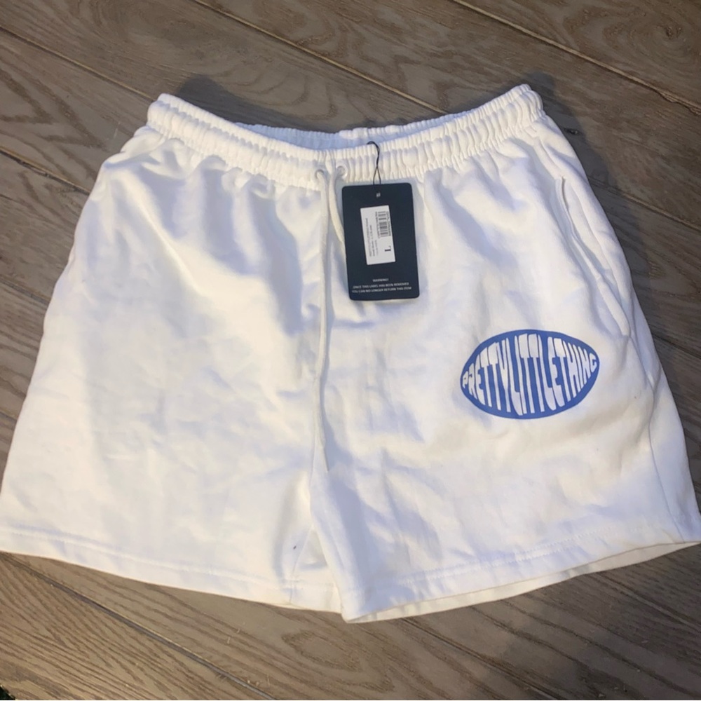 PrettyLittleThing sweat shorts new with tags womens size large